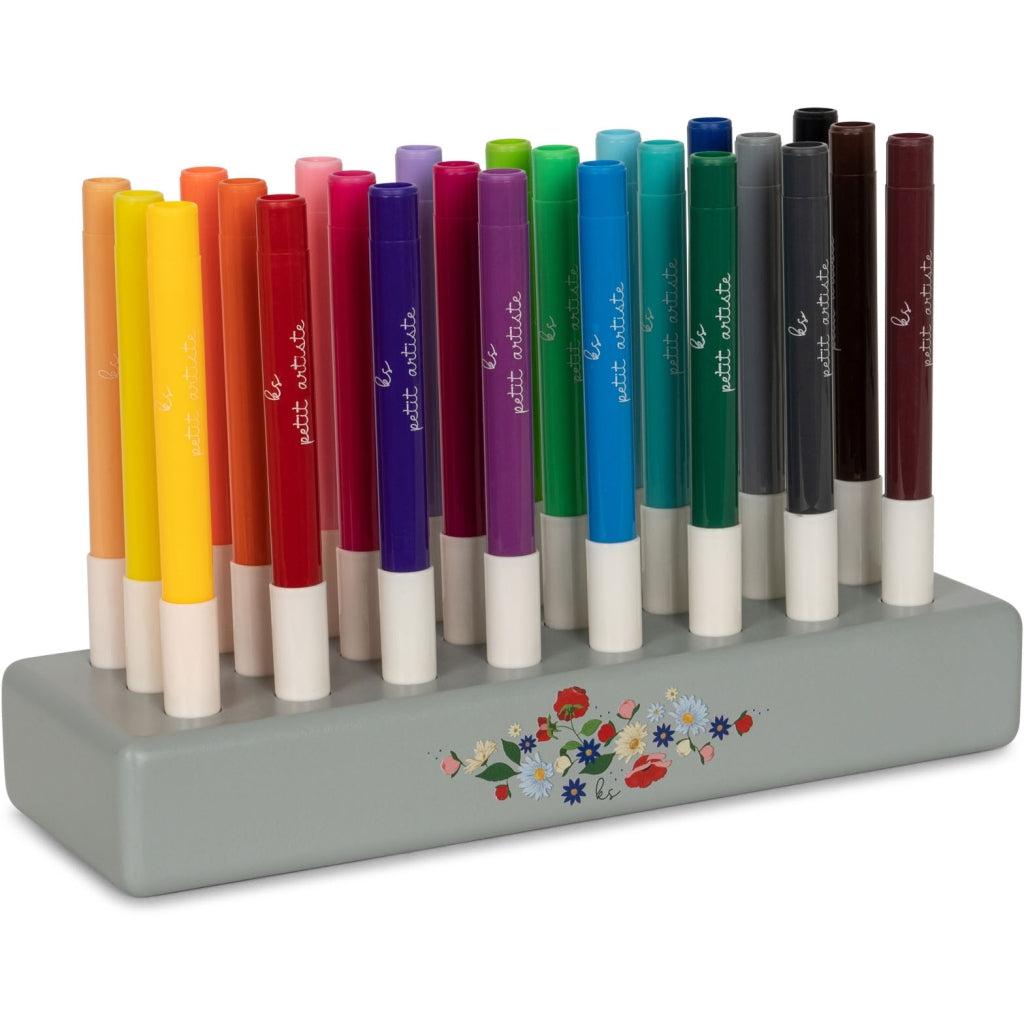 Felt Tip Markers & Wooden Stand
